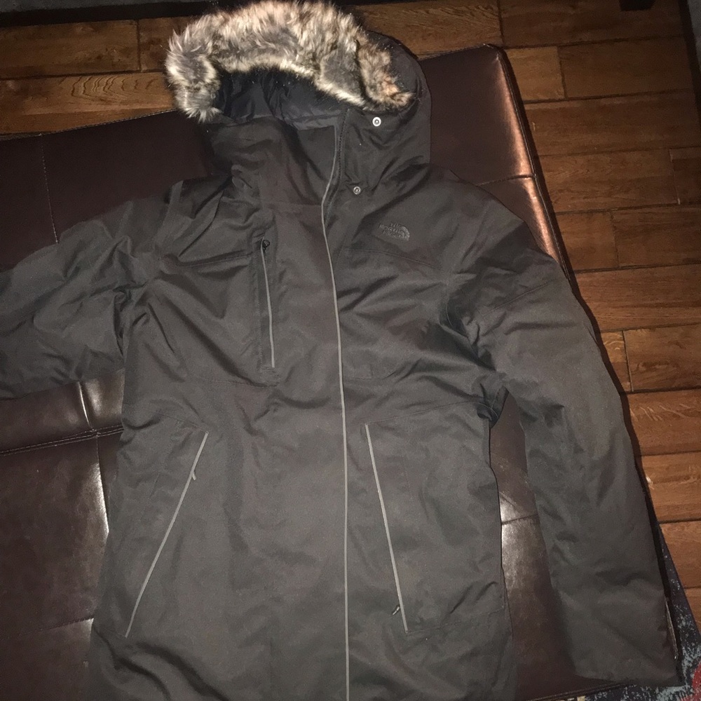 SOLD Women’s Black Arctic North Face Parka